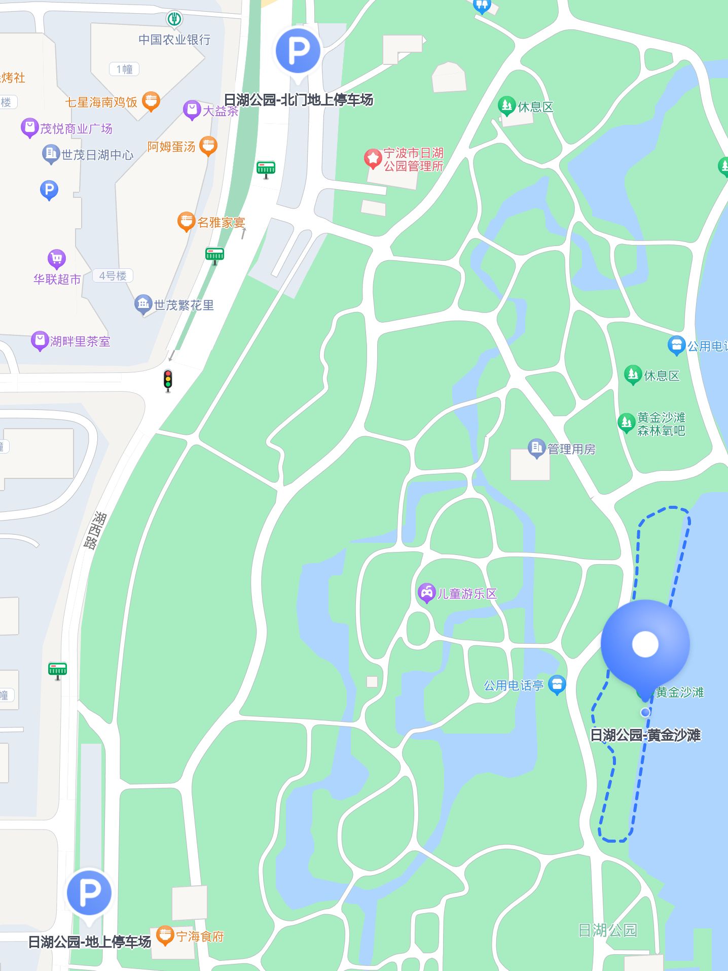 远离城市的喧嚣,前往日湖公园黄金沙滩享受一场惬意的度假时光!