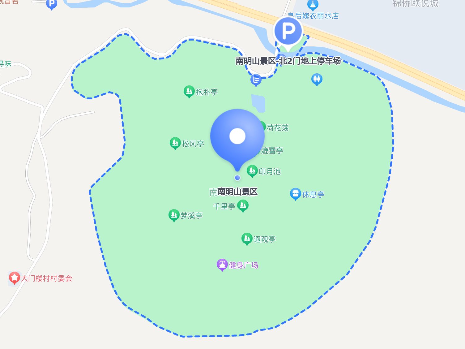 南明山景区 以其独特的岩洞景观和丰富的文化内涵吸引着大批游客前来.